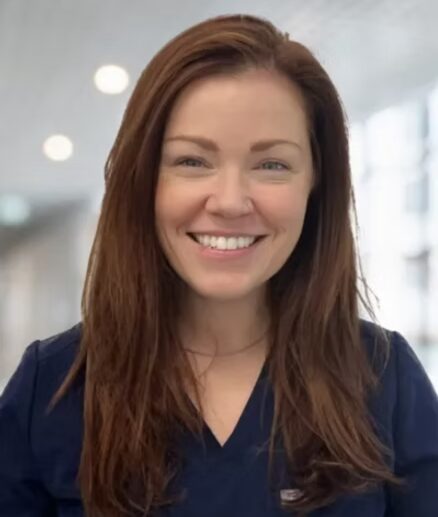 Dr. Amy Thomson (DVM, DAVDC)